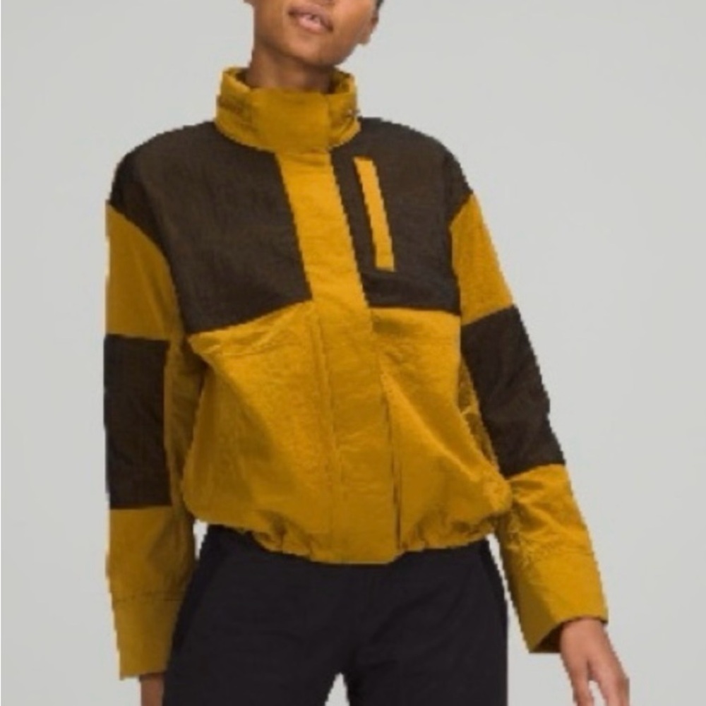 NWT LULULEMON Water Repellant mesh jacket size 6 gold black lightweight - Picture 1 of 6